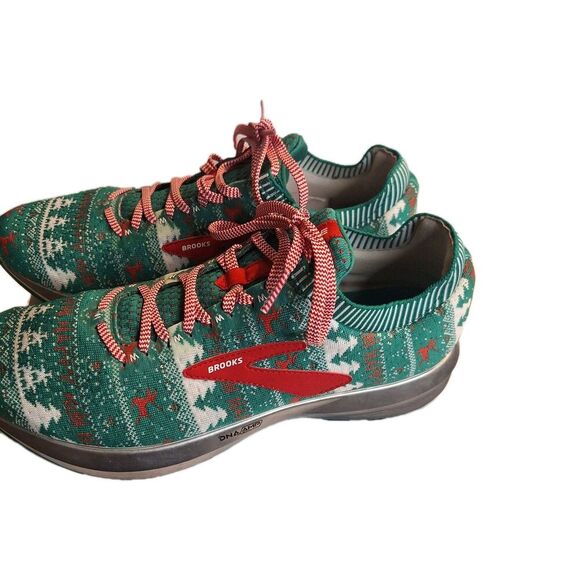 Brooks Levitate 2 Merry Christmas Men\'s Sneakers Shoes.  Size 12. RARE main image 4